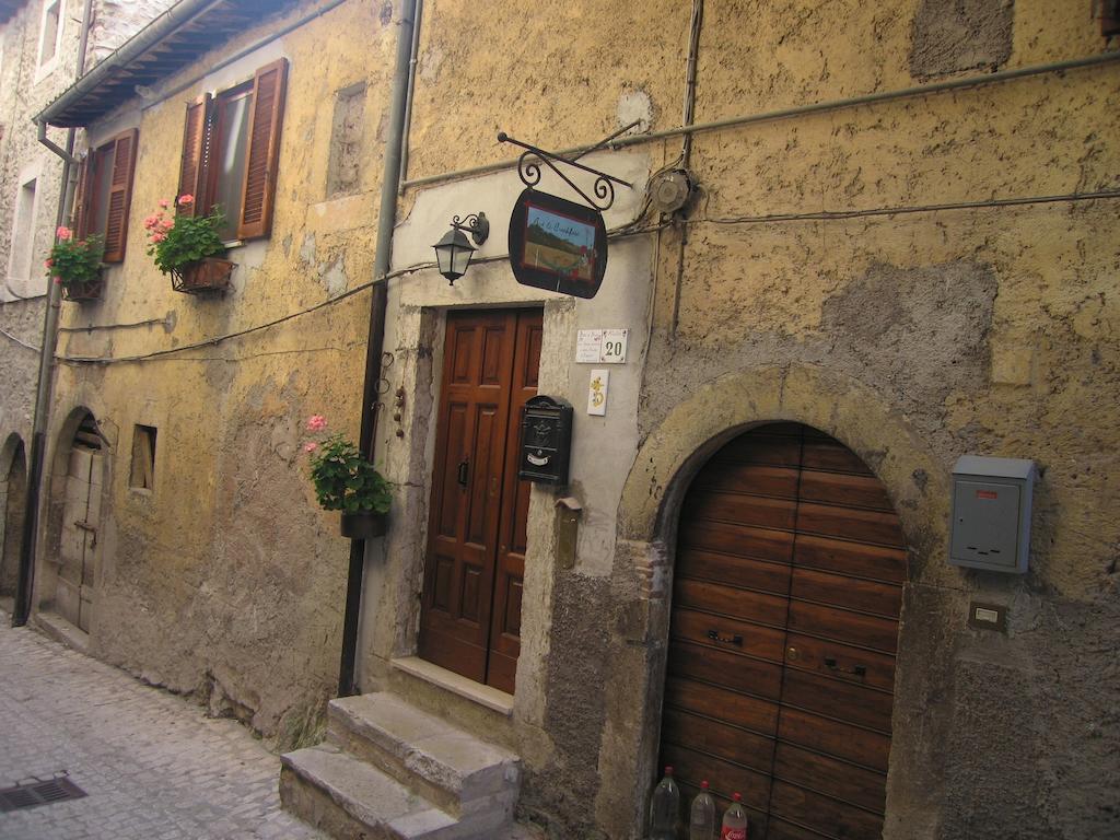 Bed and Breakfast Il Sorriso Dei Monti Orvinio Esterno foto